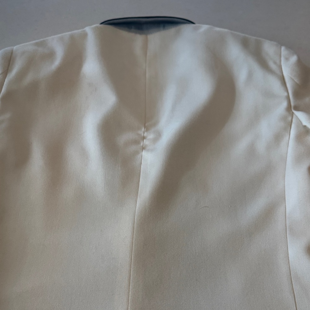 Paisley & Gray Ivory Tuxedo with Black Accents - Picture 11 of 12